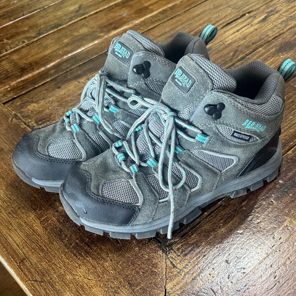Red Head  Charcoal Boots with Aqua Highlights